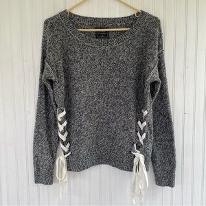 Abercrombie & Fitch Women's Marled Gray White Lace Up Sweater Size Small